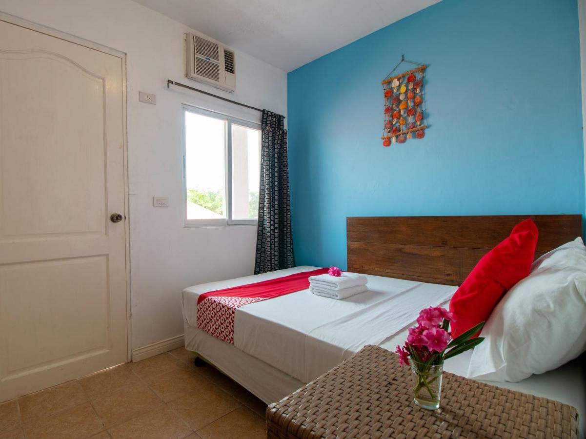 Oyo 853 Malapascua Beach And Dive Resort Екстериор снимка